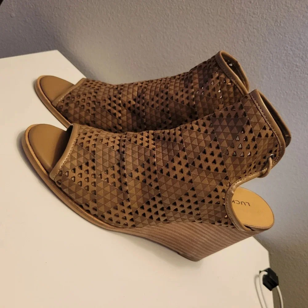 Lucky Brand Riskee Wedge Sandal